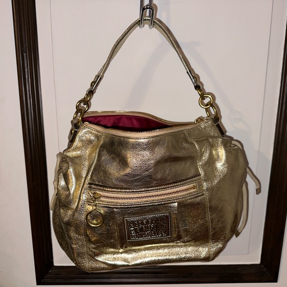 Coach Poppy Gold Shoulder Bag like new - Picture 2 of 9